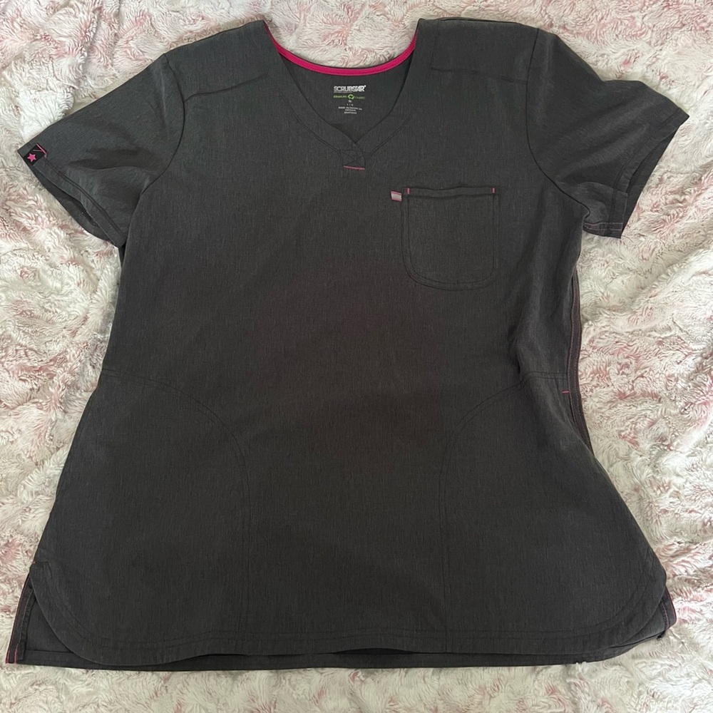SCRUBSTARS:Healthcare Nursing Scrubs:Grey Cool Dry Wick Top L